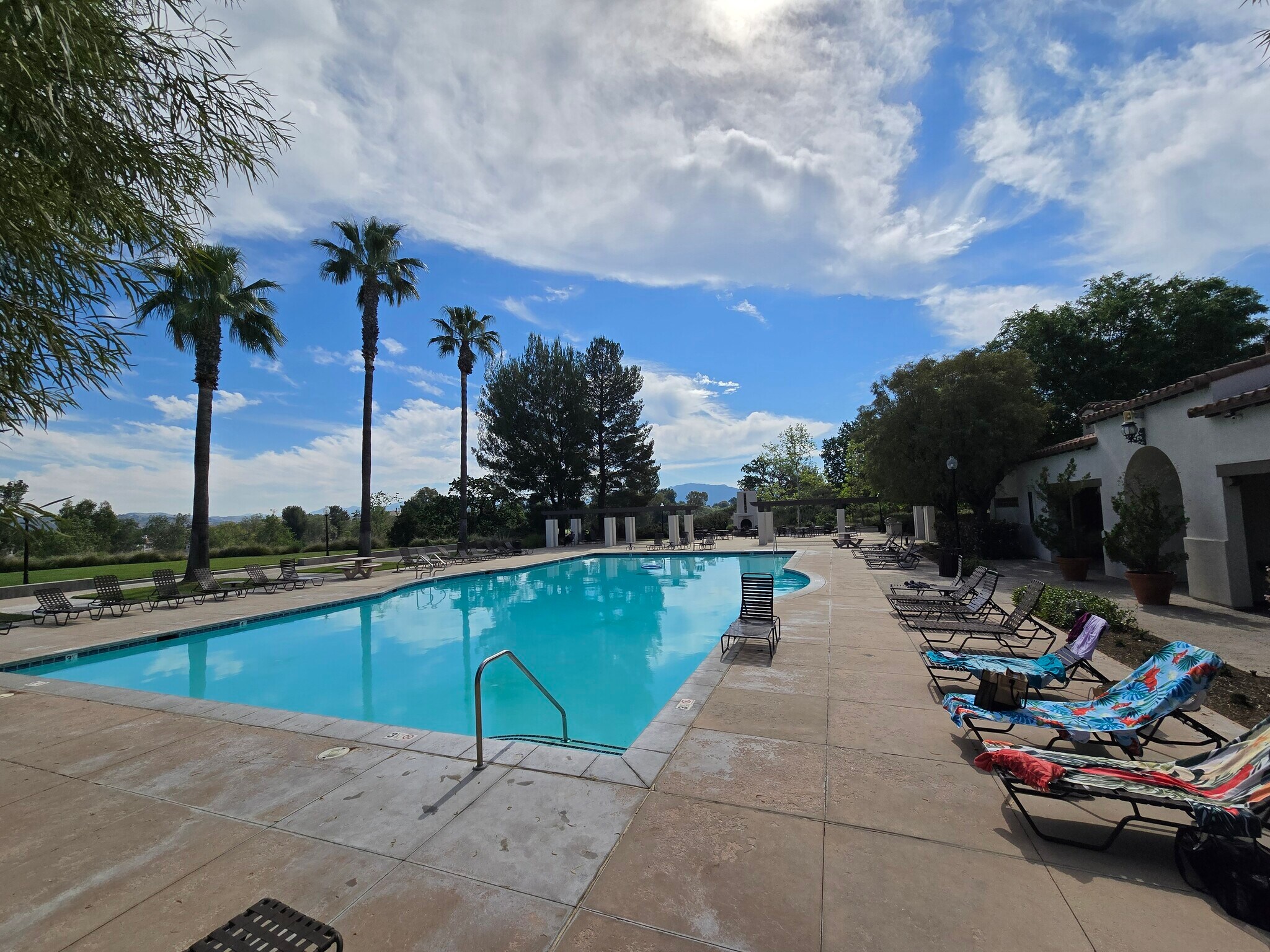 Building Photo - 27014 Carmelita Dr