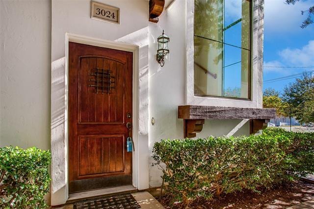 Building Photo - 3024 Carmel St