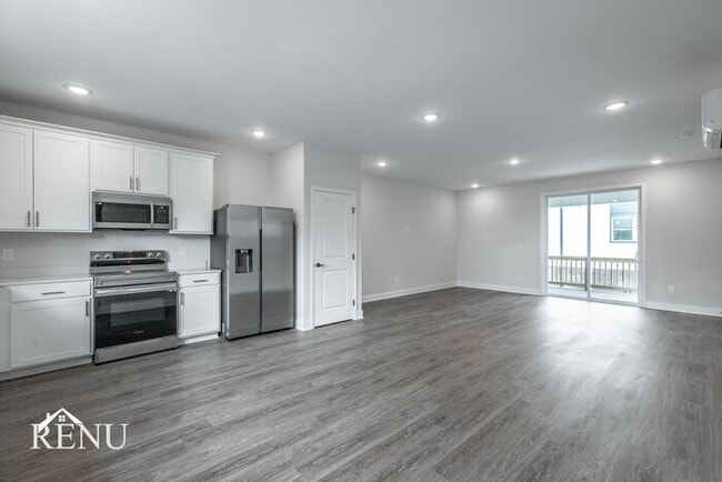 Building Photo - 5602 Sofias Cir