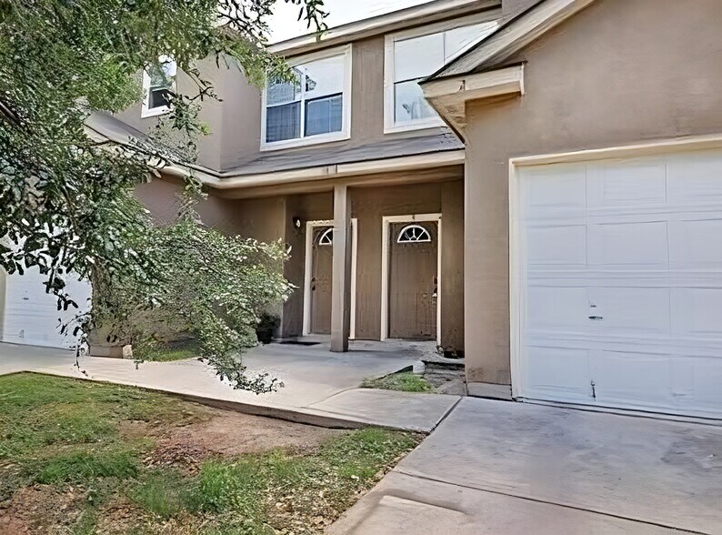 Building Photo - 7818 Kingsbury Wood