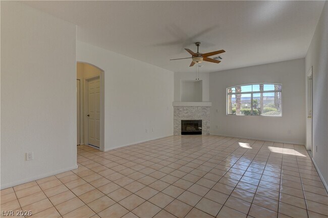 Building Photo - 3320 S Fort Apache Rd