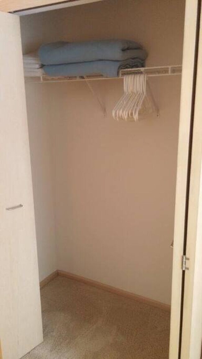 Building Photo - 305 Nautilus Dr