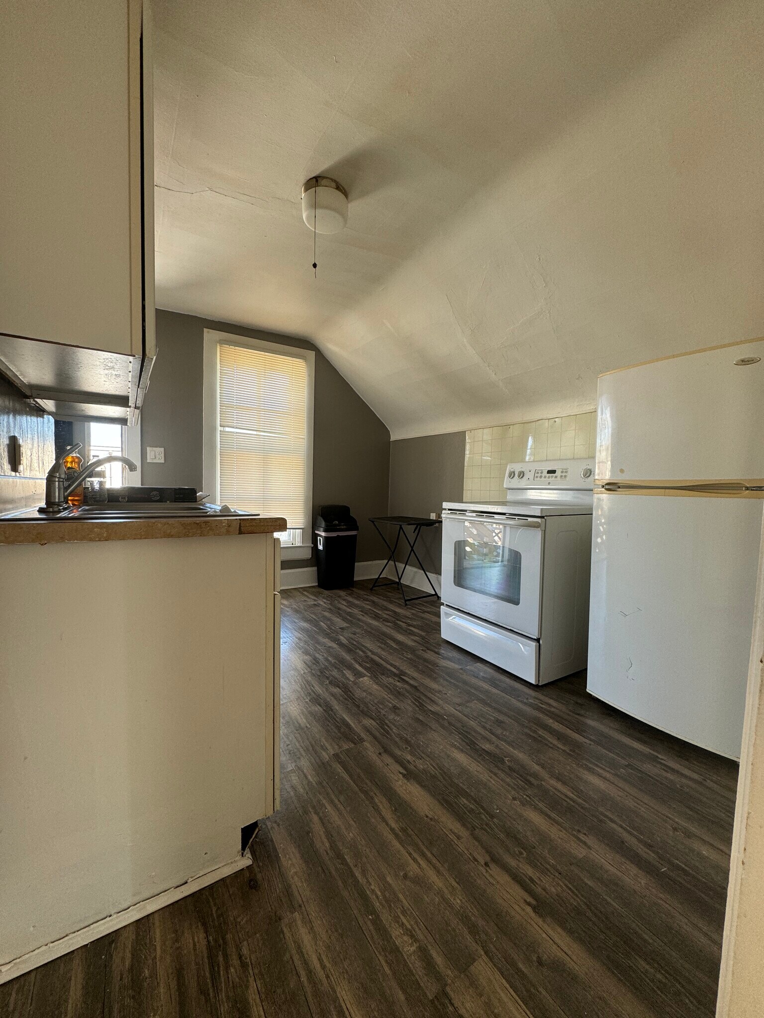 Kitchen - 2236 Central Ave