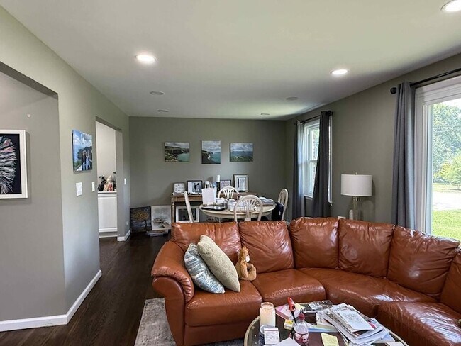 Building Photo - 6416 Henry Ford Dr