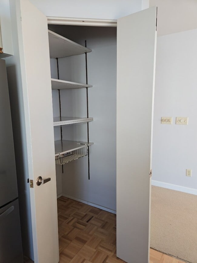 Building Photo - Must See Condo With A Phenomenal View!! $500 move in credit