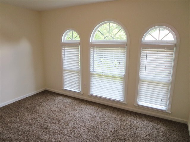 Building Photo - 4479 Cabinwood Turn