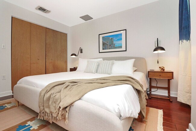 Building Photo - 7939 East Dr