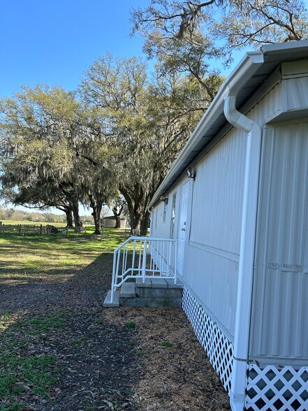 Primary Photo - 3986 SE 150th St