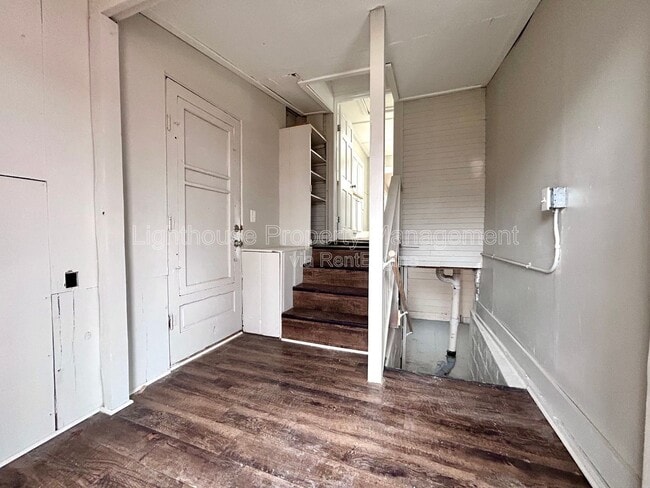 Building Photo - 1768 Elwood St