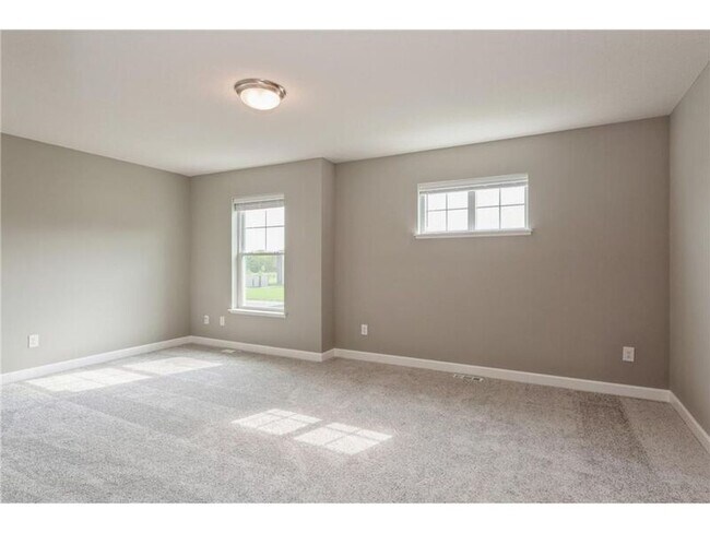 Building Photo - 10634 Weston Wy N
