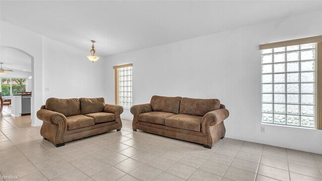 Primary Photo - 3 br, 2 bath House - 5048 NW 122nd Ave