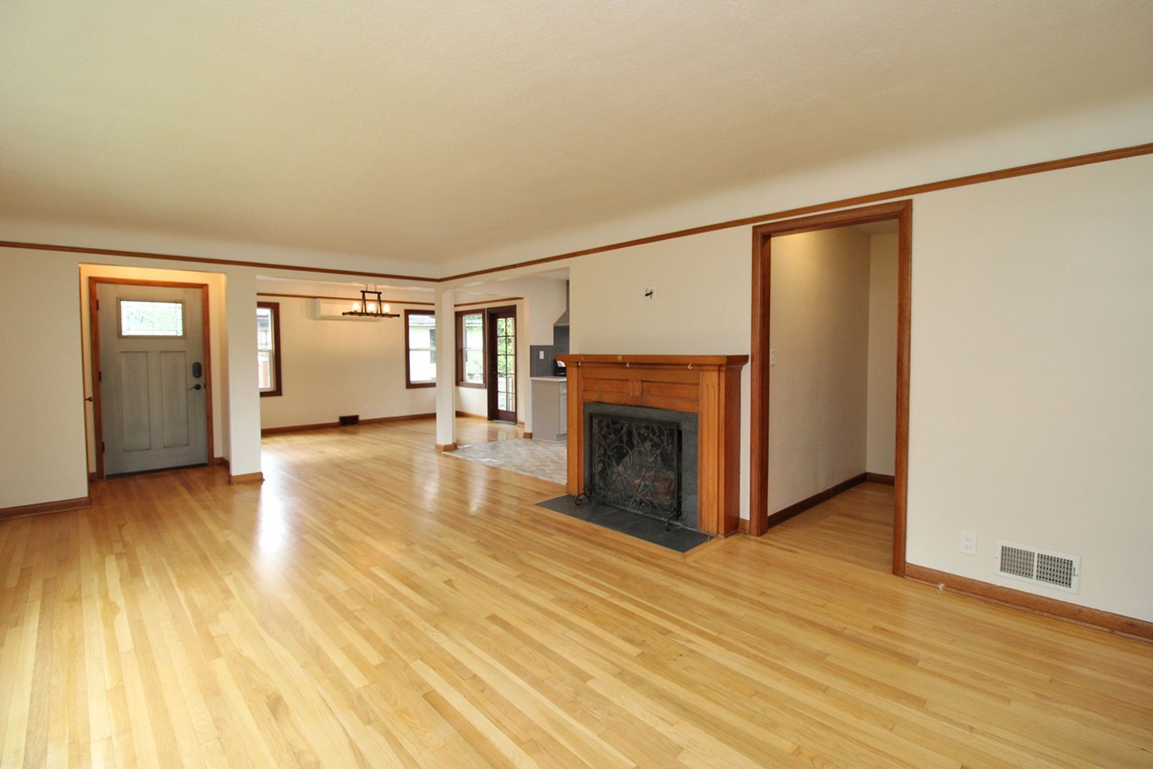 Building Photo - 9823 SW 55th Ave