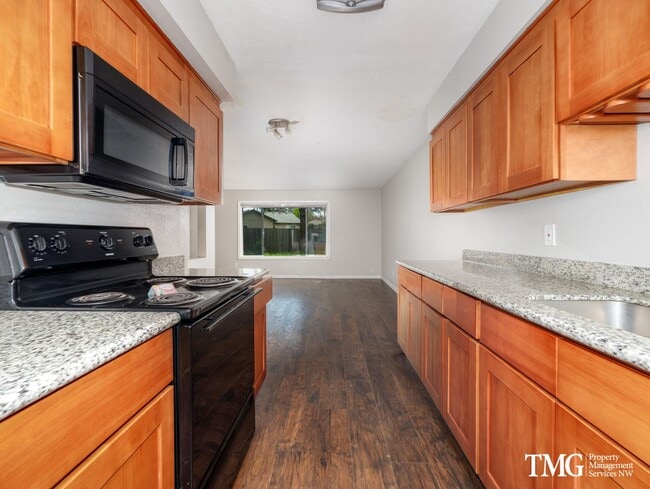 Building Photo - HildebrandtSD-2