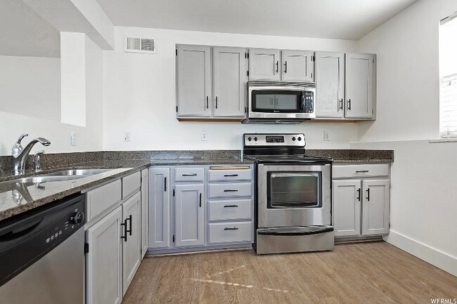 Building Photo - 1162 E 6600 S