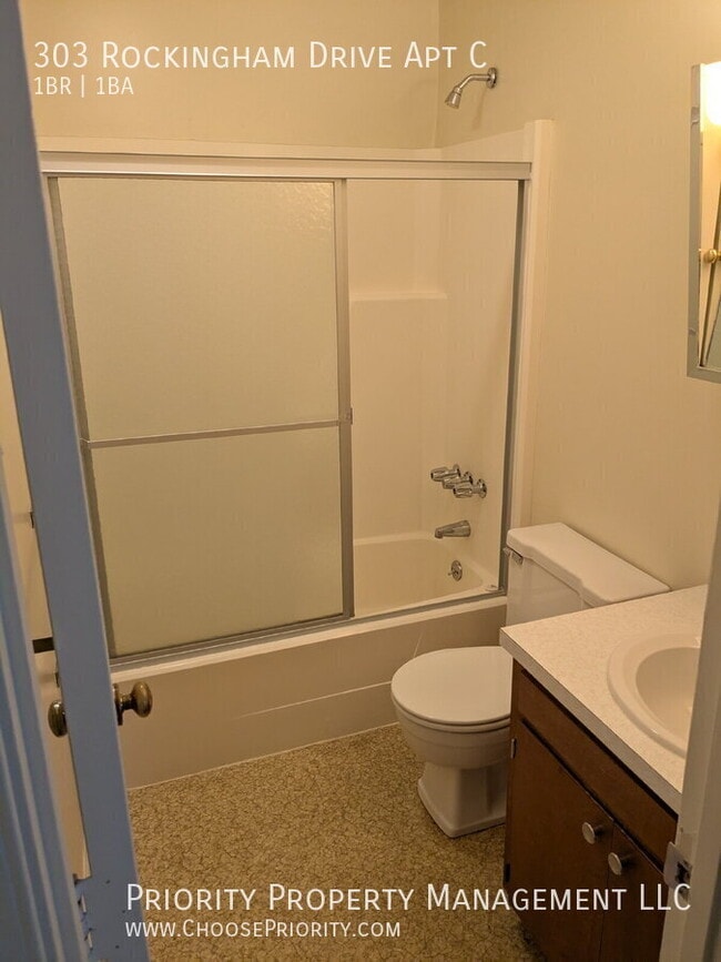 Building Photo - 303 Rockingham Dr