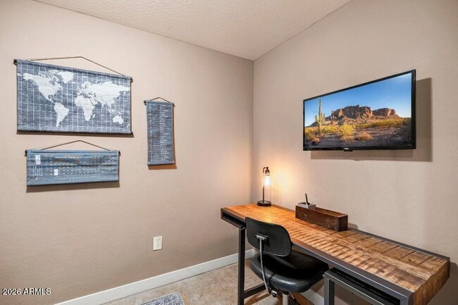 Building Photo - 5450 E Deer Valley Dr