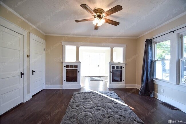 Building Photo - 2926 Robin Rd