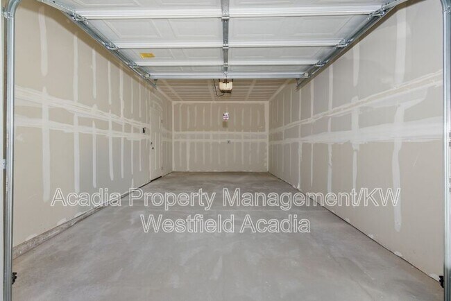 Building Photo - 13714 S Hanley Ln
