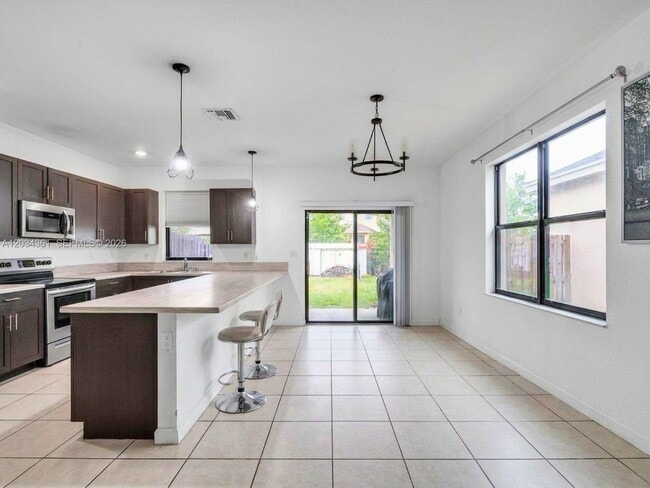 Building Photo - 25175 SW 108th Ave