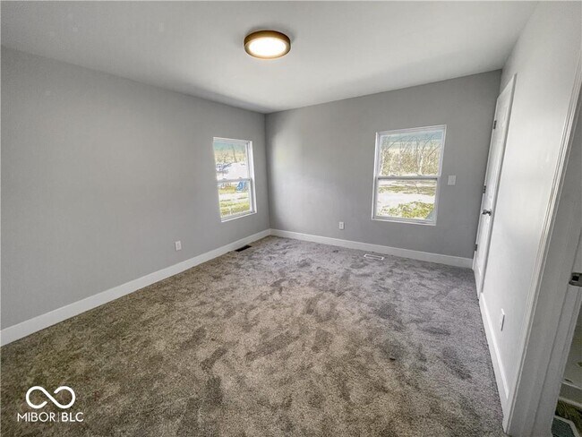 Building Photo - 4630 Farrington Ave