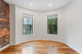 Building Photo - 4 Union Pk