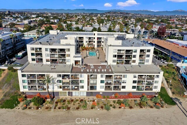 Building Photo - 1140 E Ocean Blvd