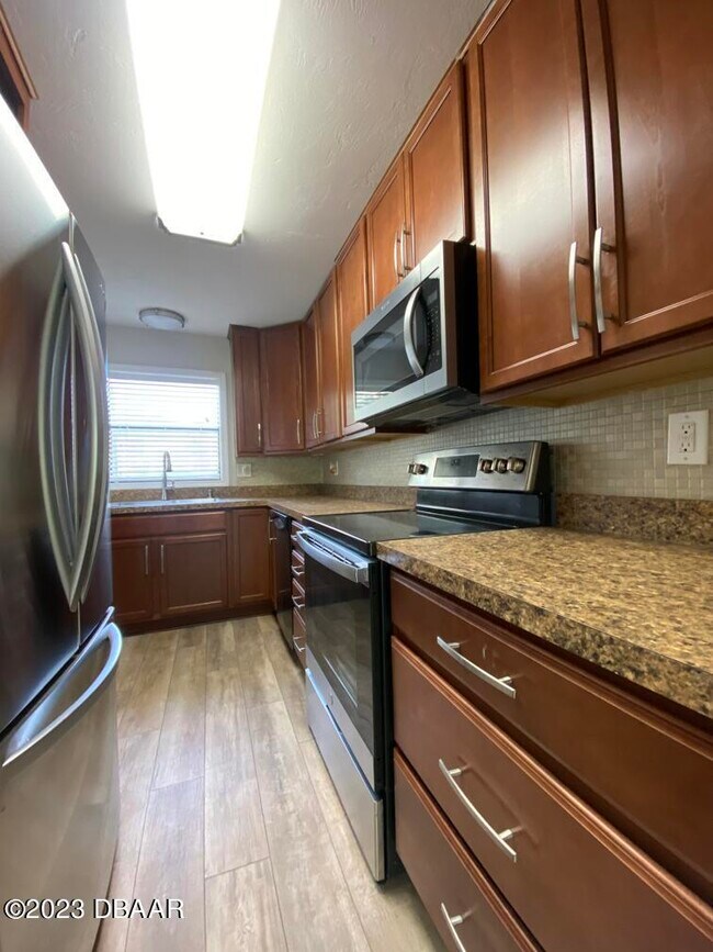 Building Photo - 65 Seton Trail