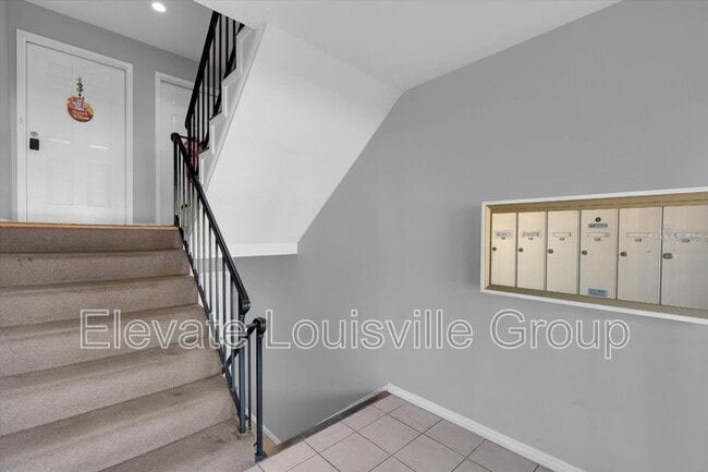 Building Photo - 739 N Hite Ave