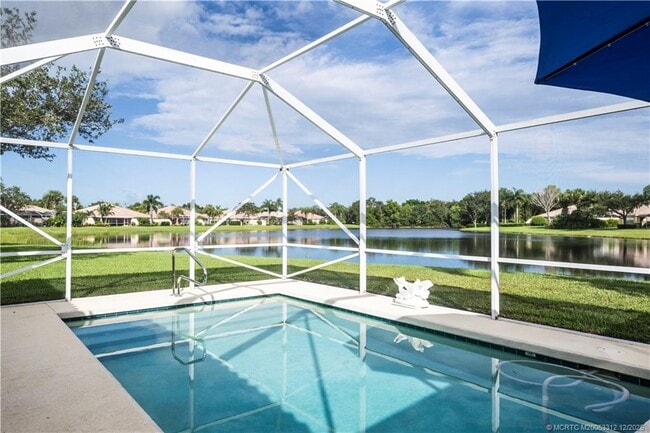 Building Photo - 9293 SE Hawks Nest Ct