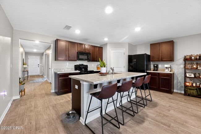 Building Photo - 263 Red Bay Rd