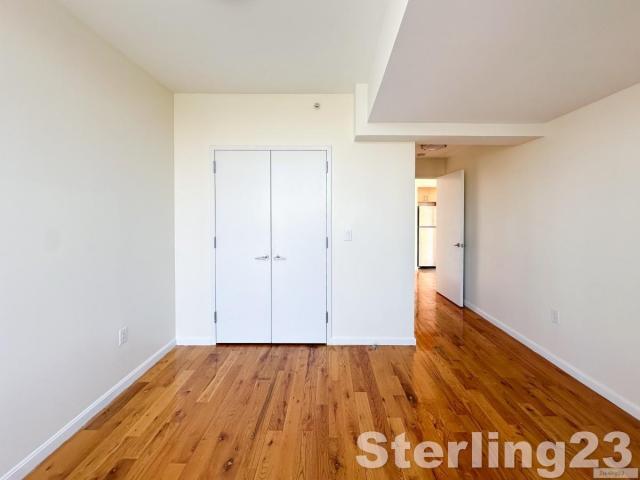 Building Photo - 1 bedroom in Queens NY 11106