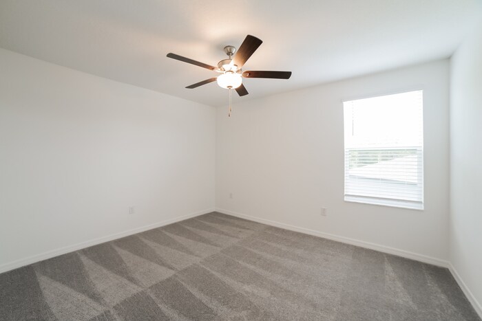 Building Photo - 4230 84th Ct E