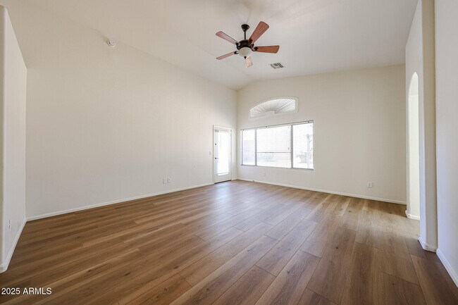 Building Photo - 13398 N 177th Dr