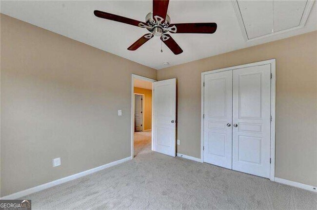 Building Photo - 4228 Woods Creek Ln