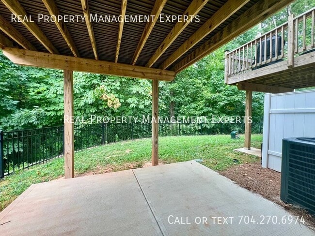 Building Photo - 5028 Winding Jordan Ln