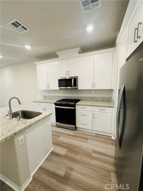 Building Photo - 1460 Stratus Dr