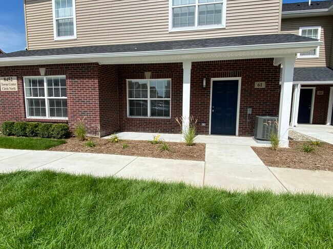 Building Photo - 8302 Towne Center Cir