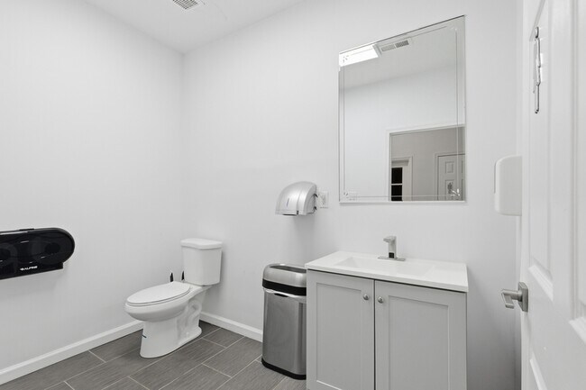 Building Photo - 4341 Park Heights Ave