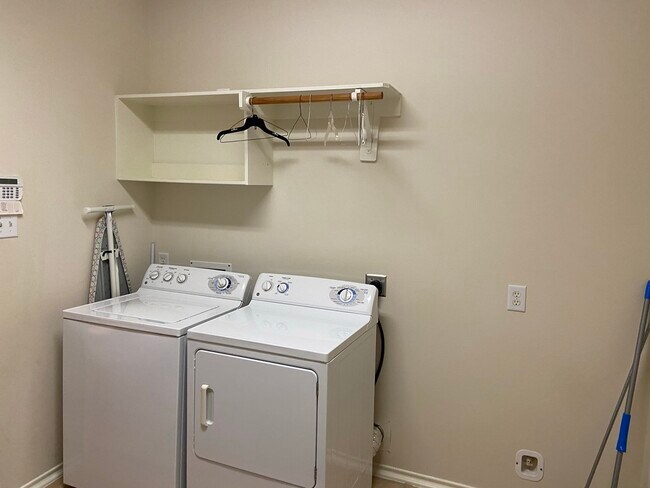 Building Photo - 18011 Rustic Brook Ct