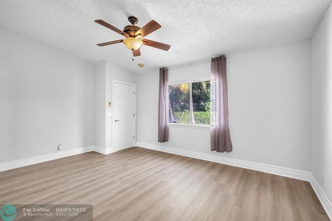 Building Photo - 1801 SW 120th Terrace