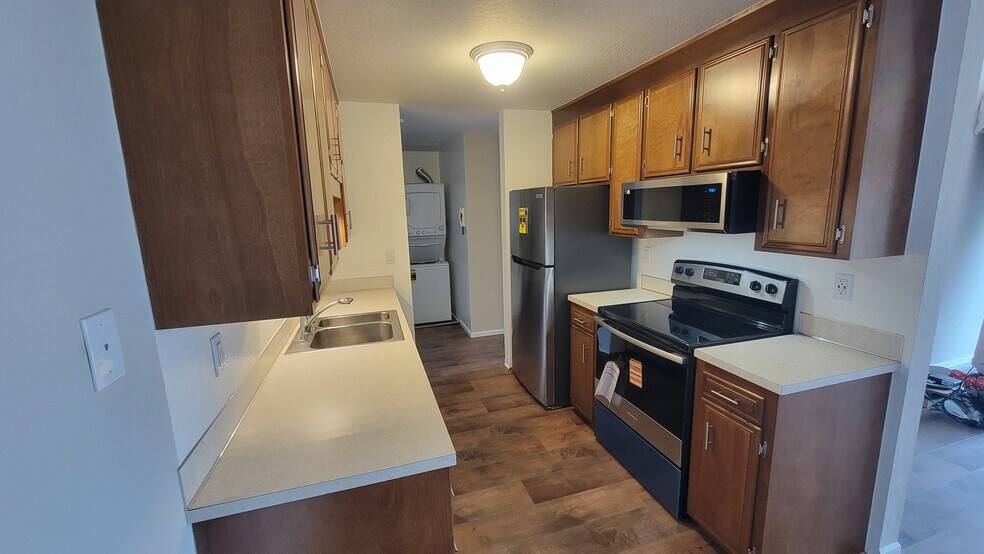 Building Photo - 2625 13th Avenue West