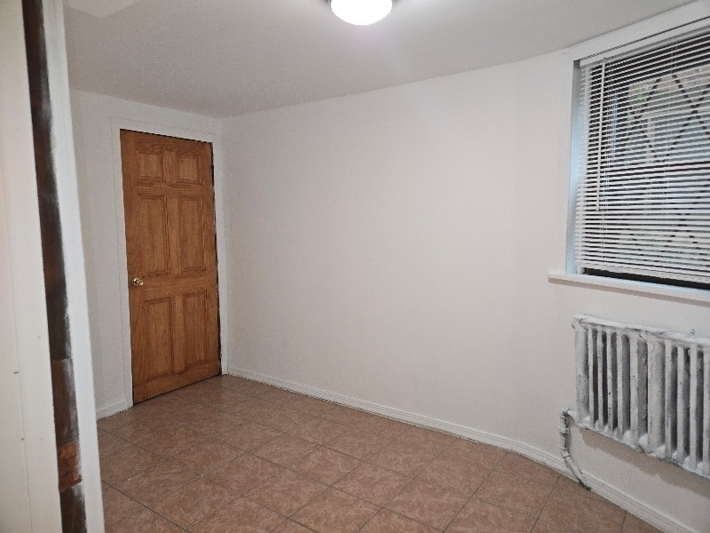 Building Photo - 5746 W 64th Pl