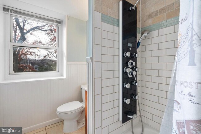 Building Photo - 7633 Allendale Dr