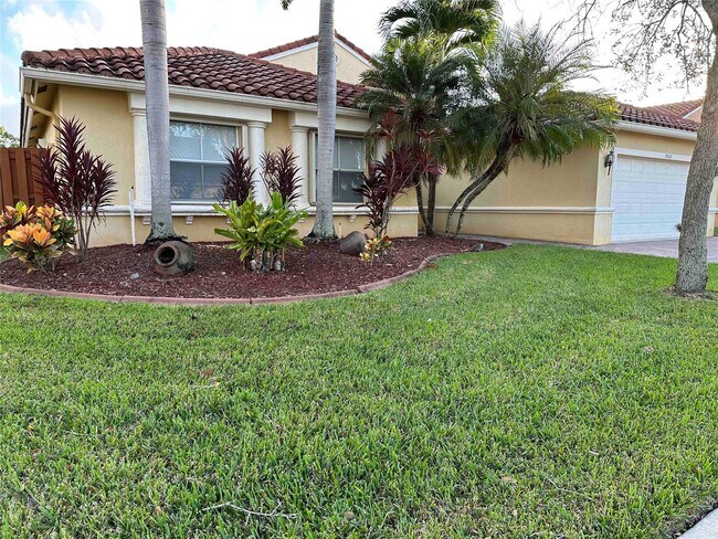 Building Photo - 19010 SW 10th St