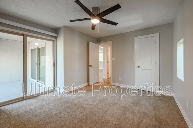 Building Photo - 4727 E Lafayette Blvd