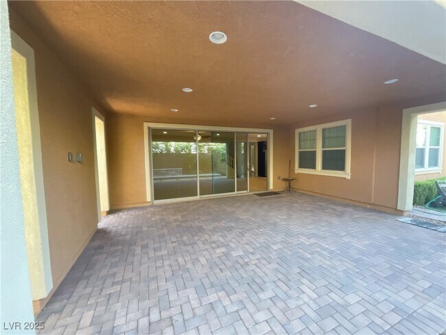Building Photo - 2171 Tortona St
