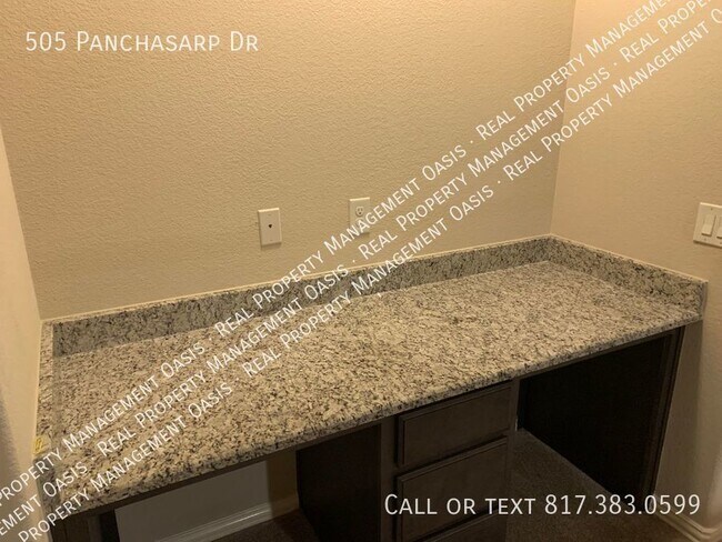 Building Photo - 505 Panchasarp Dr