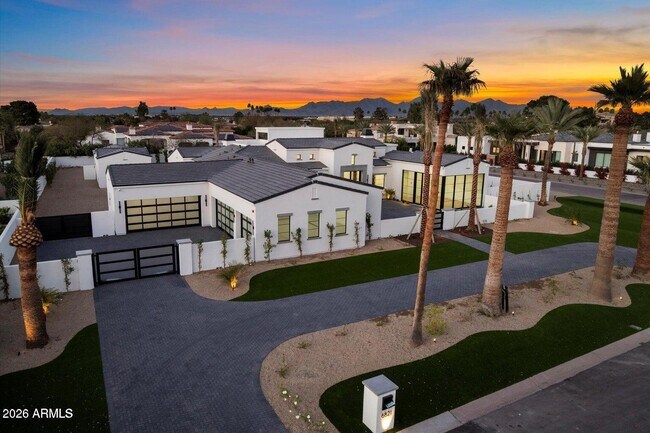 Building Photo - 6821 E Valley Vista Ln
