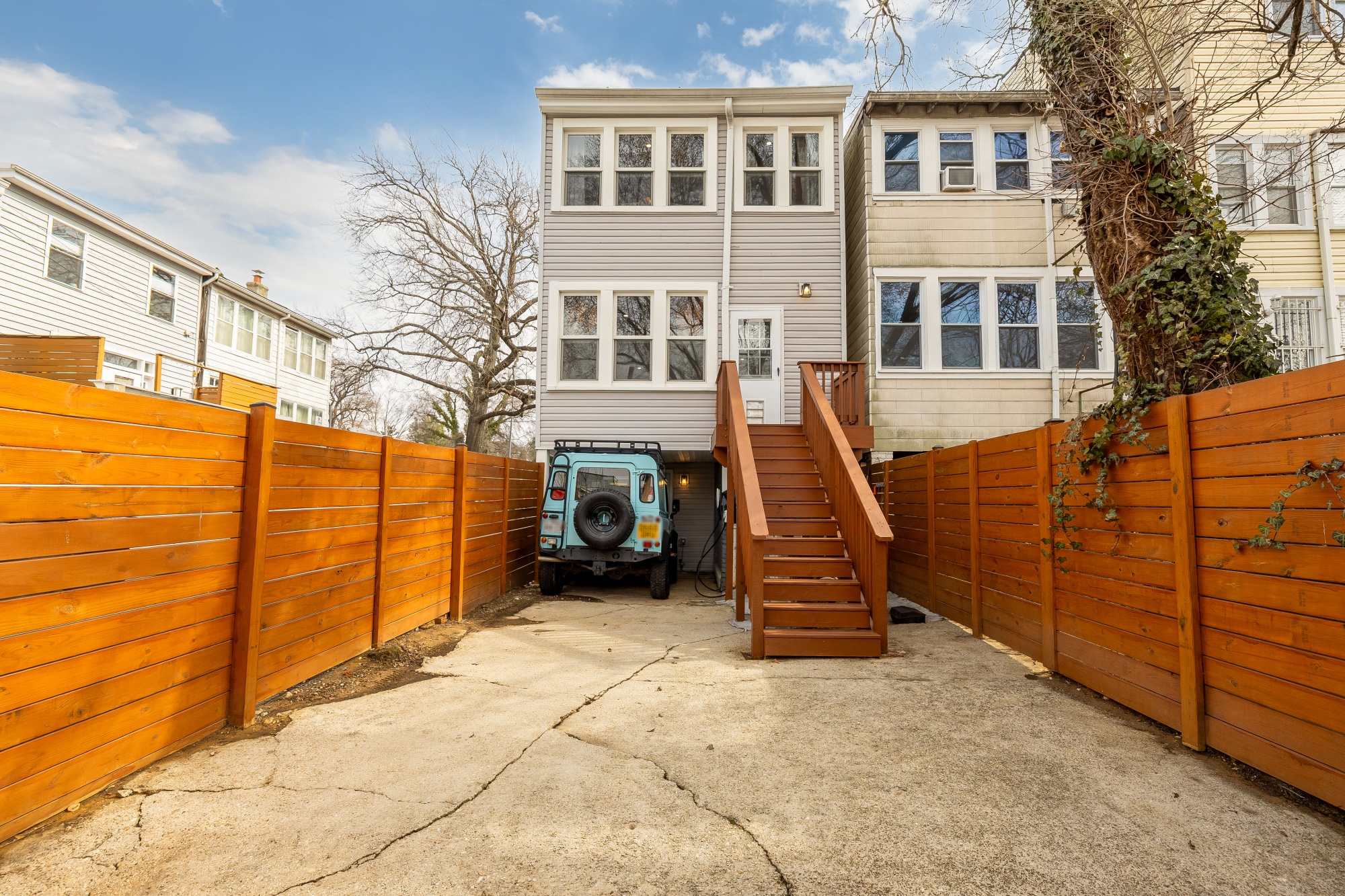 Building Photo - 2124 N Capitol St NW
