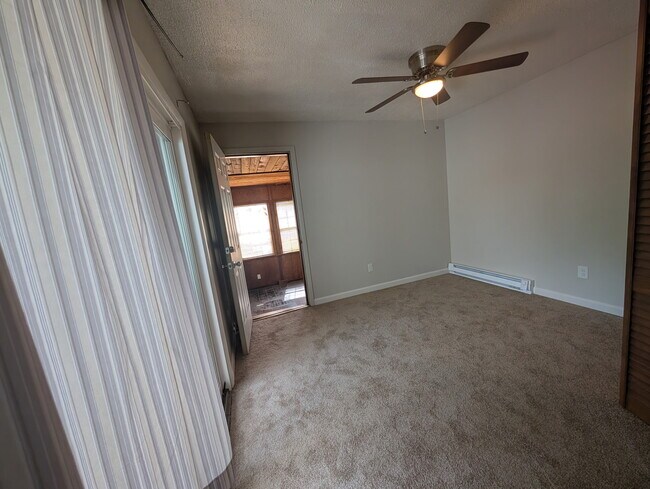 Building Photo - 2456 Wieck Dr